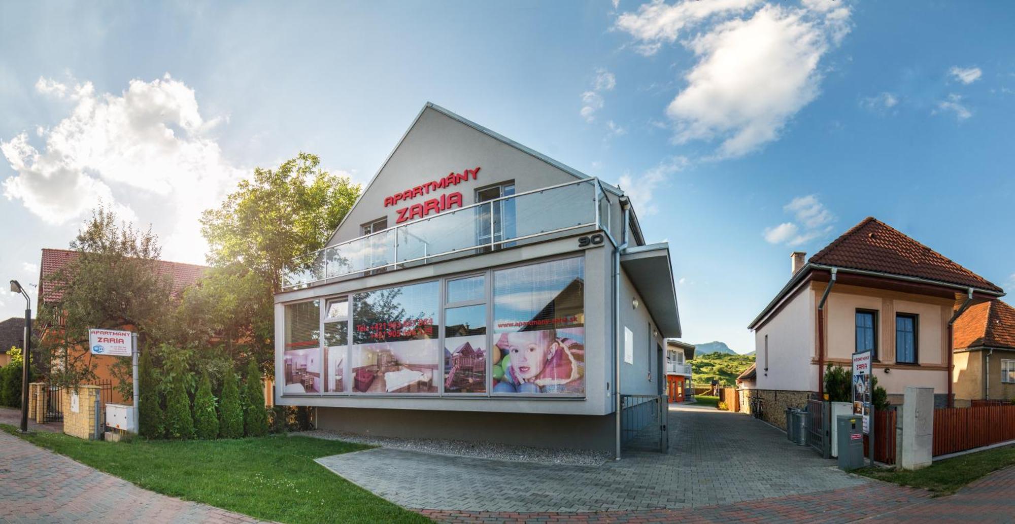 Apartmany Zaria Bešeňová エクステリア 写真