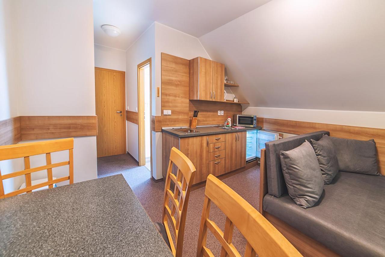 Apartmany Zaria Bešeňová エクステリア 写真