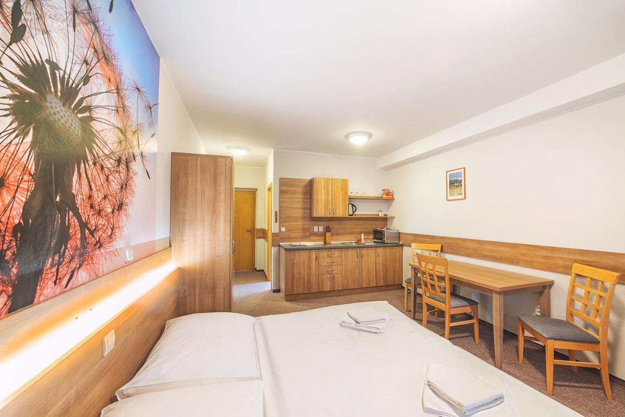 Apartmany Zaria Bešeňová エクステリア 写真